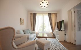 Casabella Apartment